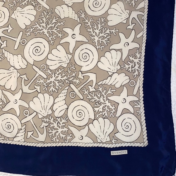 Vintage Givenchy Womens silk scarf - Picture 8 of 12